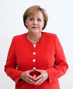 250px-Angela_Merkel_Juli_2010_-_3zu4